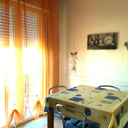 Zeta Agenzia Colla Apartman *